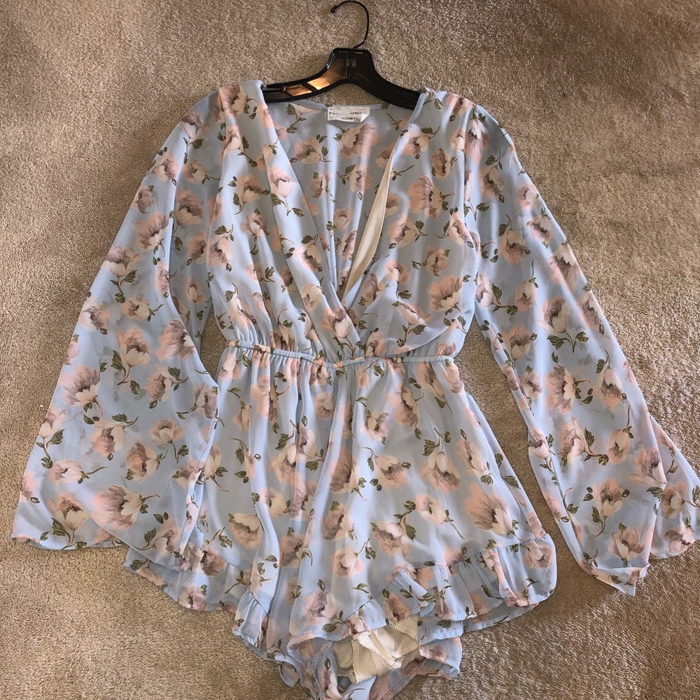 American Threads floral romper- size small